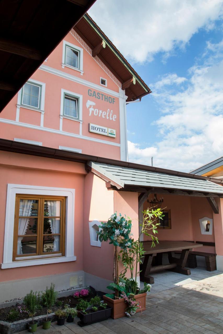 Hotel Gasthof Forelle Зигсдорф Экстерьер фото